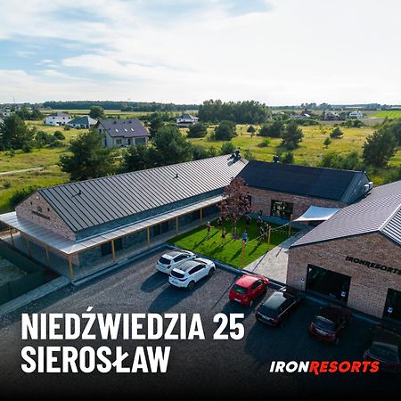 Ironresorts Sierosław Екстериор снимка